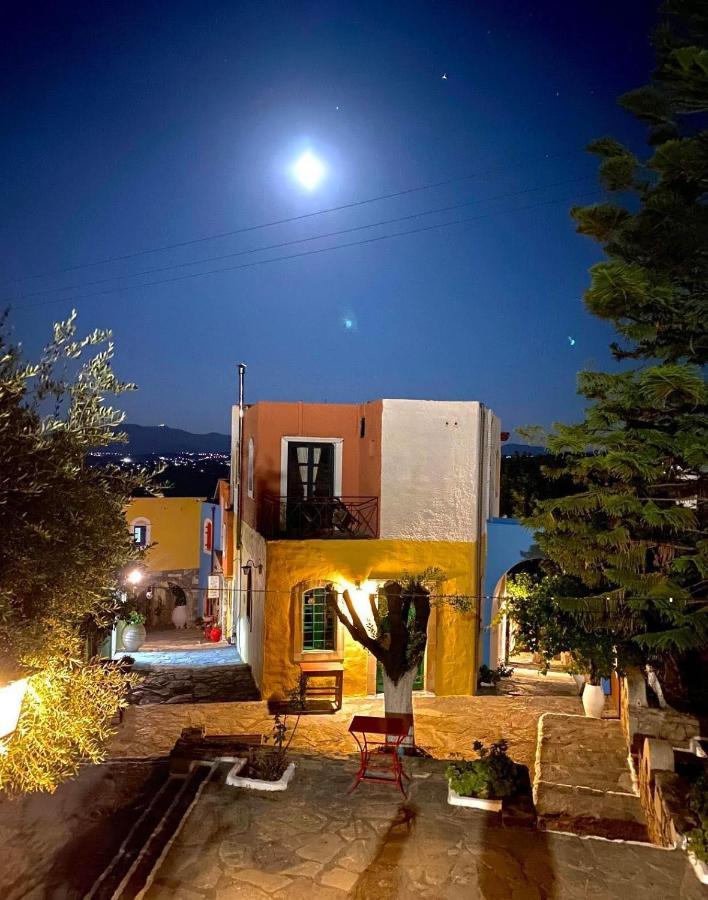 Arolithos Traditional Village Hotel Tílisos Esterno foto