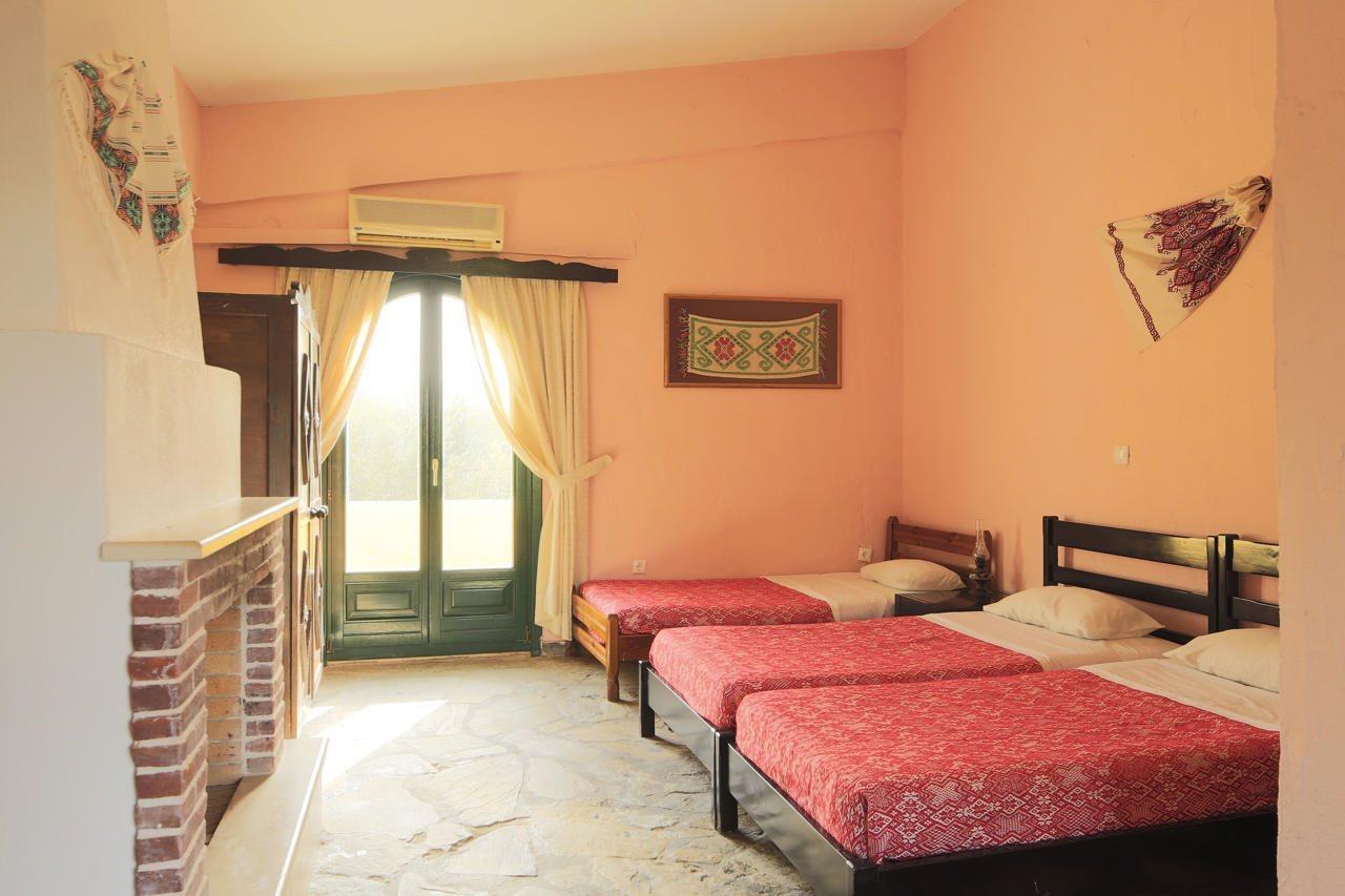 Arolithos Traditional Village Hotel Tílisos Esterno foto