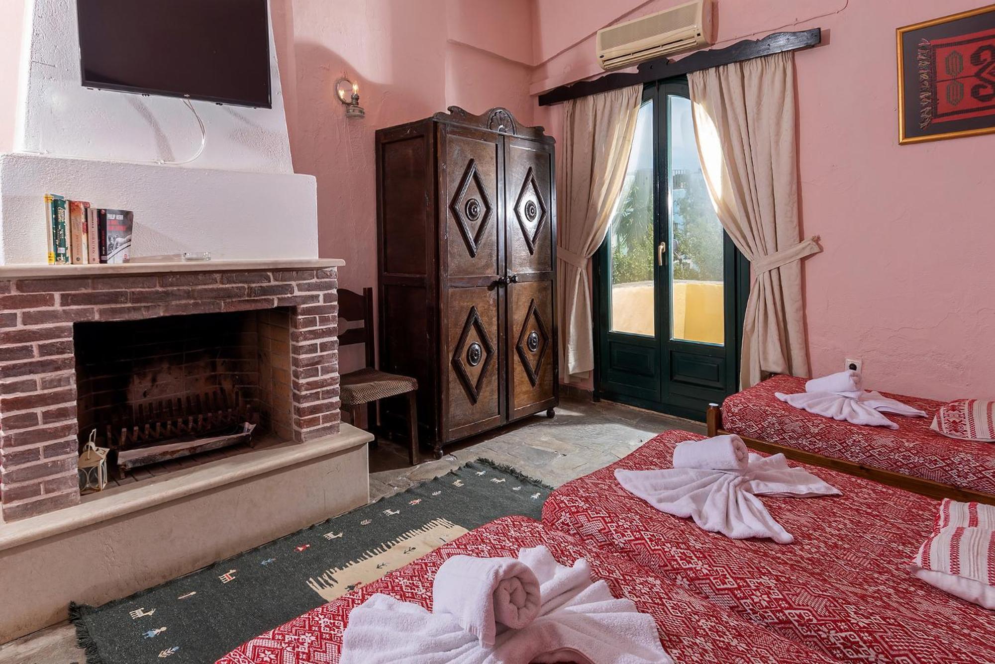 Arolithos Traditional Village Hotel Tílisos Esterno foto